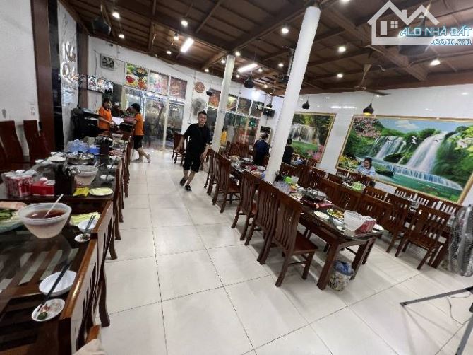 Giảm 20 tỷ - Bán nhà mặt đường Nguyễn Hữu Thọ, KD đỉnh, DT 222m2, Mặt tiền 10m, Giá 166 tỷ