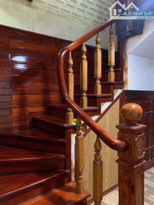 nhà mặt tiền kinh doanh kèm nhà gỗ sang trọng 2 tầng - 4