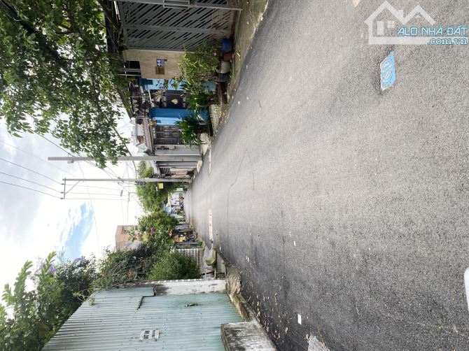Cần bán lô đất giá đầu tư tốt chưa từng có tại quận 2, hẻm ô tô ra vào thoải mái.