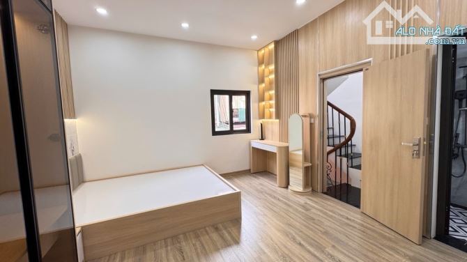 Bán nhà độc lập 45m² – 6 tầng – Phúc Lợi, Long Biên – ô tô vào tận cửa
