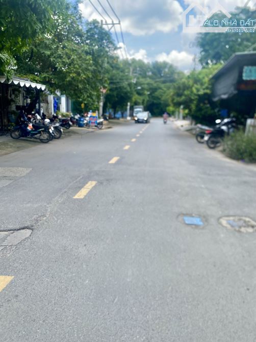 🌺CĂN HỘ DỊCH VỤ NHÀ 3 TẦNG MẶT TIỀN ĐƯỜNG SỐ 8, PHƯỜNG TĂNG NHƠN PHÚ B, 128m2, GIÁ 11,8T