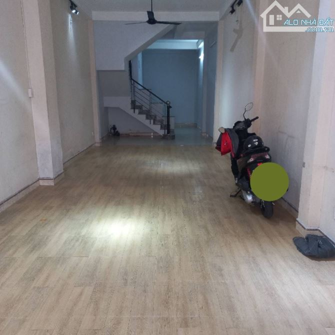 HOT, BÁN GẤP NHÀ HXH DƯƠNG BÁ TRẠC [P1, Q8] 75M2 (3.9 X 19M) 3T, 5PN-3WC CHỈ 10.6 TỶ