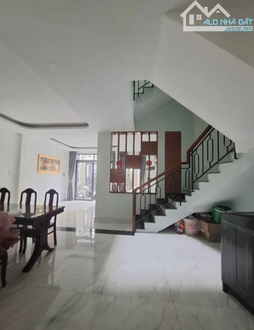 BÁN NHÀ 4 TẦNG – DIỆN TÍCH LỚN 91M² – HẺM 5M Ô TÔ THÔNG CMT8, QUẬN 3 – CHỈ 14 TỶ