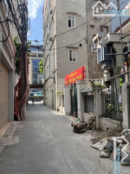 Bán nhà Nguyễn Văn Cừ, Long Biên, 40 mét X 5 Tầng, ngõ thông sang phố Ngọc Lâm, 8 tỷ