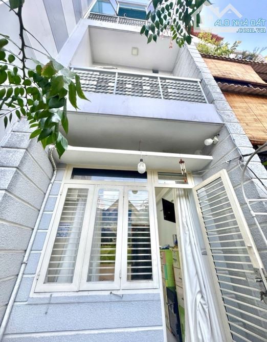 Ô TÔ ĐỖ CỬA, 4 Tầng 4PN 41m2, P5 Phú Nhuận, giá 7.2ty TL