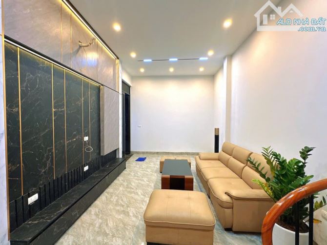 Nhà VIP Xuân Đỉnh, full nội thất, 48m 4 tầng, lô góc 2 mặt tiền, giá chỉ 8,5 tỷ