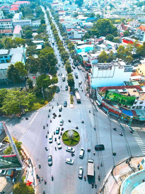 BĐS dòng tiền 1,4 tỷ/năm. Mặt tiền gần 1000m² Đồng Khởi gần Amata Biên Hoà. Sổ thổ cư.