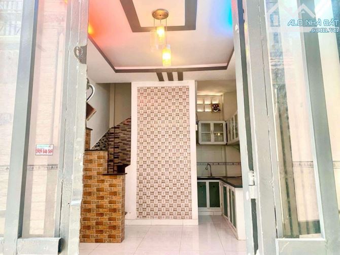 NHÀ ĐẸP LUNG LINH Nguyễn Văn Nghi - Gò Vấp - 3 Tầng - 2PN,3WC - DT 21m2 - Hơn 3 tỷ