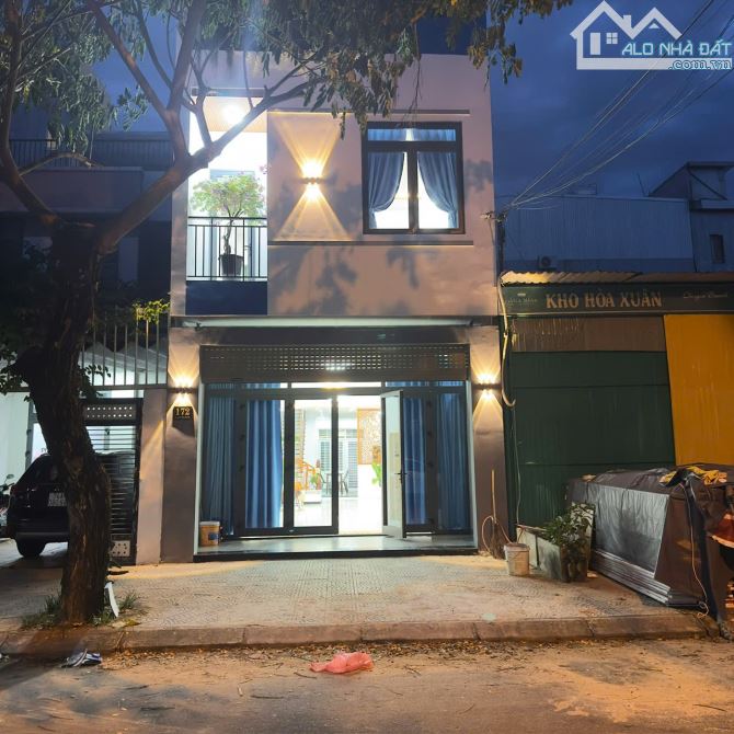 Bán nhà 3 tâng Quách Thị Trang Hòa Xuân
