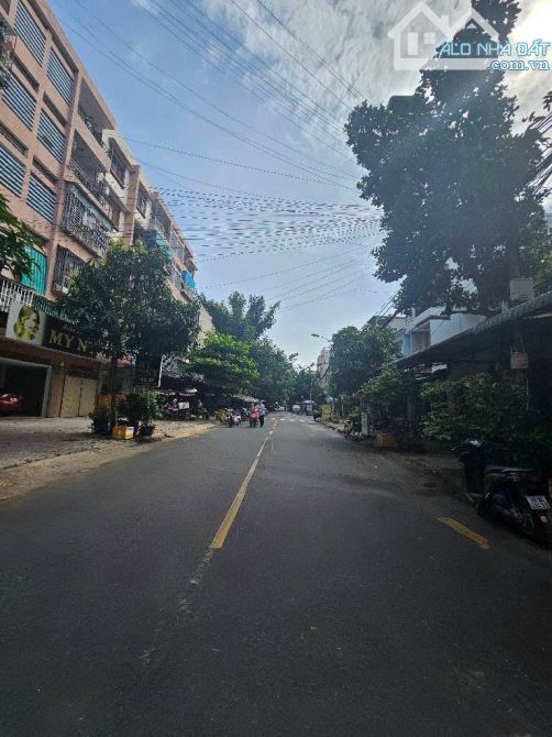 Quận Tân Phú-Nhà mặt tiền KD đỉnh-Đường 20M-Gần AEON-Đường DC9-P.Sơn Kỳ-80m2-4x20-4tầng