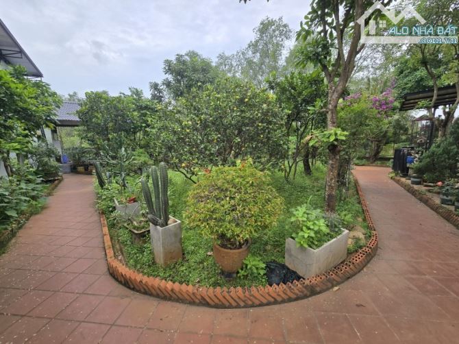 Gấp bán nhà Thủ Đức, giá 21 tỷ, dt 870m2, gần MT Trường Lưu, Q9(cũ).