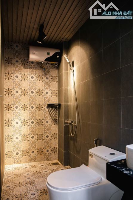HIÊM _ BÁN NHÀ KIỆT MỸ ĐA ĐÔNG NGAY BIỂN _ 60M² [ NGANG 5.1 ] GIÁ 9.1 TỶ