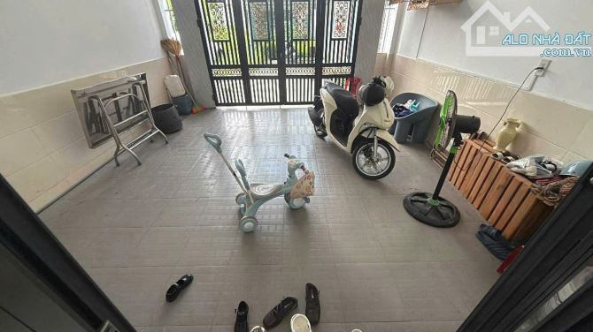 CHO THUÊ NHÀ NGUYÊN CĂN KIỆT Ô TÔ PHẠM VĂN ĐỒNG, TP HUẾ