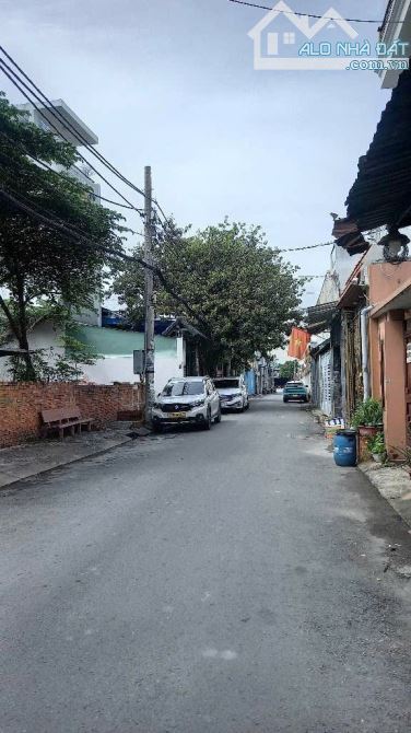 BÁN CĂN GÓC HẺM XE TẢI - NGAY LÊ TRỌNG TẤN - 74M2, NGANG 5,5M VUÔNG A4, TIỆN XÂY MỚI