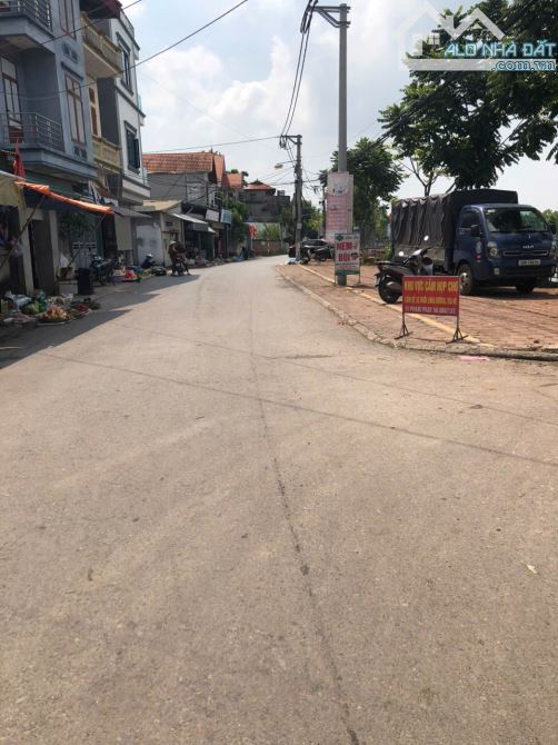 BÁN ĐẤT ĐA TỐN BÁT TRÀNG HÀ NỘI Ô TÔ ĐỖ CỬA DT 100M GIÁ 5.9TỶ CÓ THƯƠNG LƯỢNG