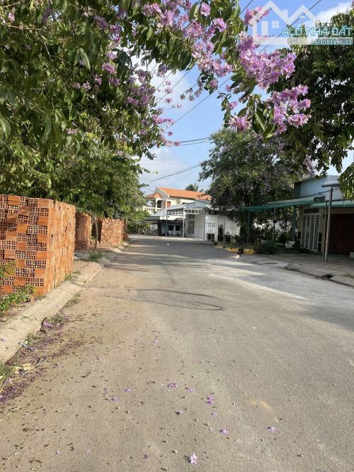 Cặp nền đường 6 view sông bờ kè Trường Tiền. Phường An Bình TPCT. Bán kính 200m đầy đủ trư