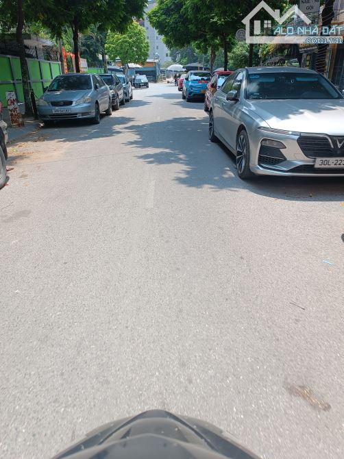 Phân Lô Ngõ To Như Phố Vỉa hè Nguyễn Xiển, Thanh Xuân 65m2 5T MT 4.2m Ô tô tránh 20.5 Tỷ