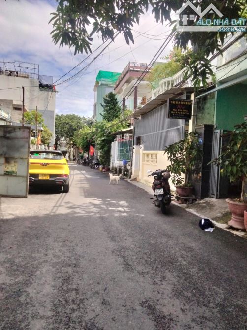 !!! HOT - 180m2 Ngang 7m - CÁCH BIỂN 100M - VUÔNG VỨC - CHỈ 85 Tr/m - OTO TRÁNH.