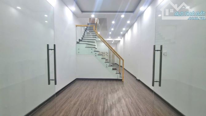BÁN NHÀ ĐẸP 2 TẦNG MẶT TIỀN TRẦN NGUYÊN HÃN, PHƯỜNG NHA TRANG - GIÁ CHỈ 7,2 TỶ