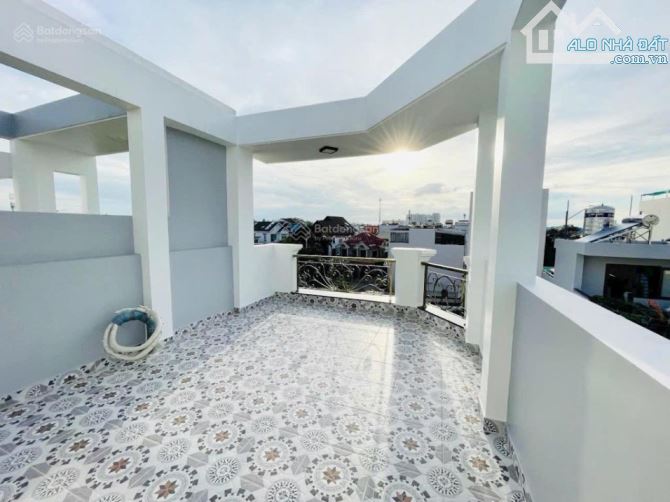 Bán nhà đẹp Bông Sao view công viên, Quận 8 4 tầng, 54m2, giá chỉ nhỉnh 8 tỷ