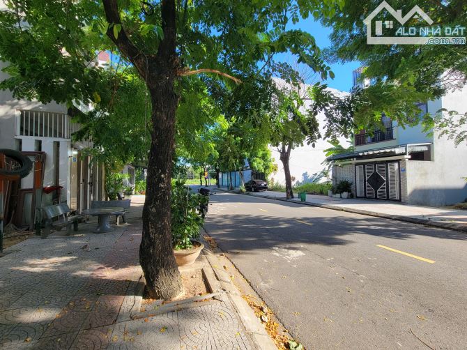 Bán Lô đất đường Đoàn Khuê (15m), gần Phạm Tuấn Tài,Khu Nam Việt Á. 110m2  giá 10 tỷ TL