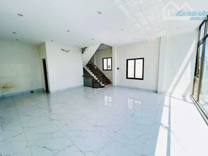 Cho thuê nhà đường Phan Thanh - gần ĐH Duy Tân - Ngang 7m
