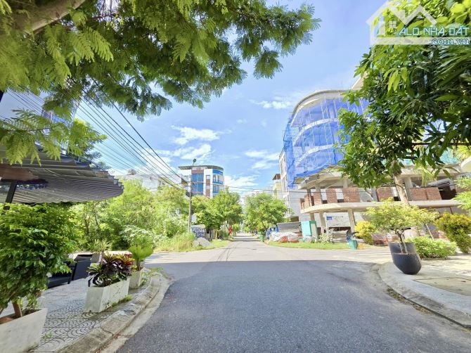 ☀️ Đất đẹp mặt tiền Nguyễn Đình - Sát lô góc - Ngay trung tâm khu căn hộ - Gọi Bi