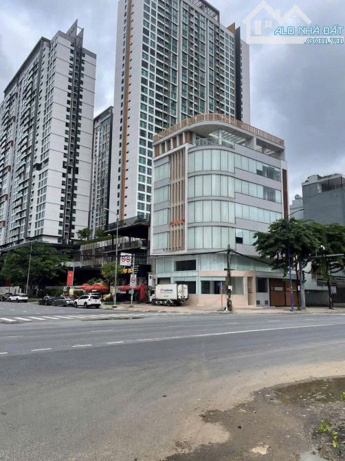 Bán tòa nhà MT Đồng Văn Cống P.Thạnh Mỹ Lợi TP.Thủ Đức, DT 15x15m CN 219m2, Giá 150 tỷ
