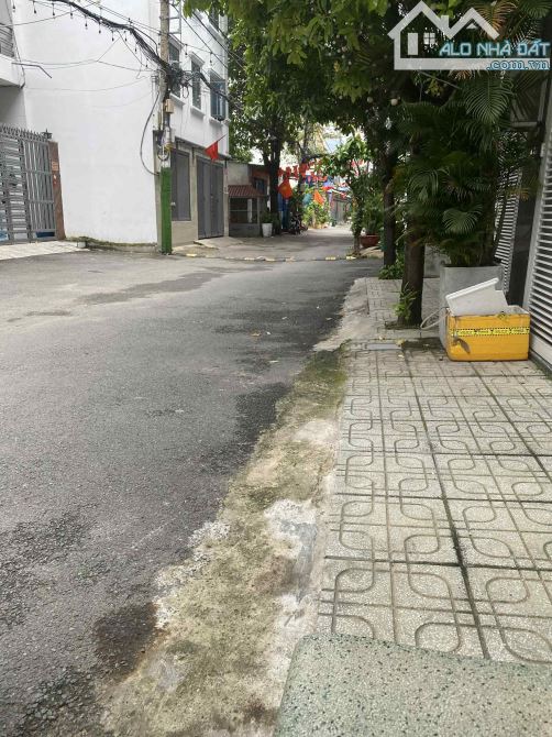 CHDV - 21 phòng - hẻm xe hơi - Nguyễn Văn Khối - 96m2 - 5 tầng - Giá 15,2 tỷ