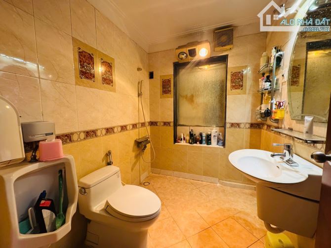 PHÂN LÔ NGUYỄN VĂN HUYÊN – 55M² – 4 TẦNG – MT 3.8M – Ô TÔ, KINH DOANH, 2 THOÁNG – 21.5 TỶ