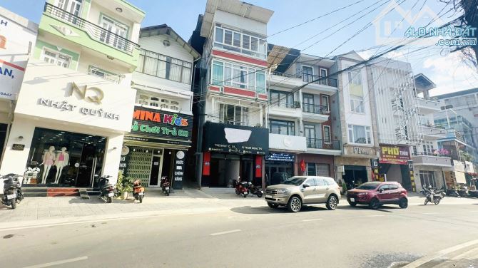 GIẢM 1.5 TỶ CÒN 13.8 TỶ NHÀ KINH DOANH MẶT TIỀN NGUYỄN VĂN TRỖI - CÁCH CHỢ ĐÊM 1,5KM