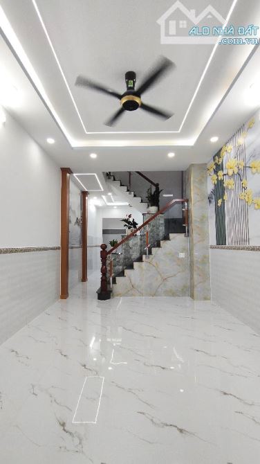 NHÀ SIÊU ĐẸP - HẺM XE HƠI TRÁNH - CHỈ HƠN 5 TỶ