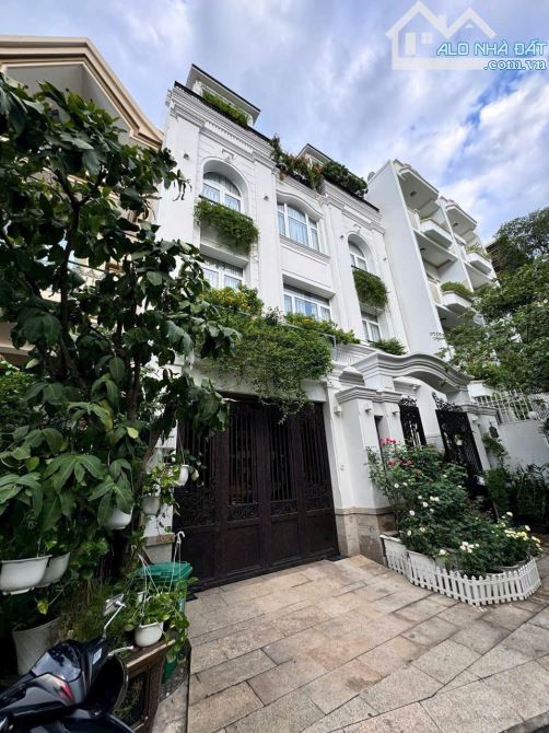 Bán Biệt Thự Đẹp Compound Nguyễn Trọng Tuyển,P1, TB 9x15m Đẳng Cấp An Cư Là Đây 49TỶ