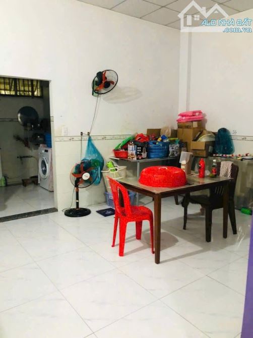 BÁN NHÀ CẤP 4, DT 125M2,  SỔ RIÊNG, ĐƯỜNG 6M, KP5 PHƯỜNG TRẢNG DÀI.
