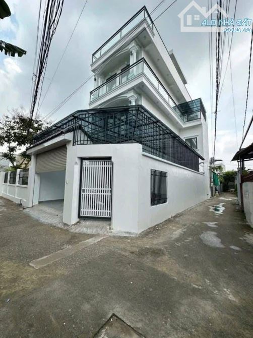 Nhà Góc 2 Mặt Tiền – 1 Trệt 2 Lầu, Kiểu Dáng Hiện Đại – Trung Tâm Đông Hòa Chỉ 6,2 Tỷ