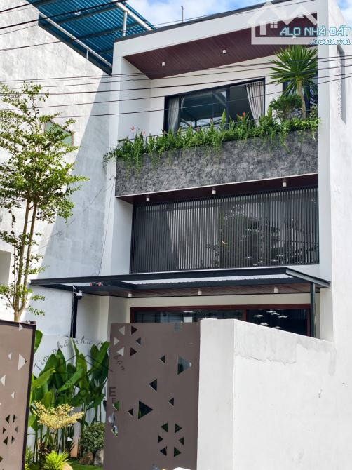 🌟🌟🌟SIÊU PHẨM NHÀ ĐẸP KHU ĐÔ THỊ SINH THÁI HOÀ XUÂN LH EM HỌC LVCC🌟🌟🌟