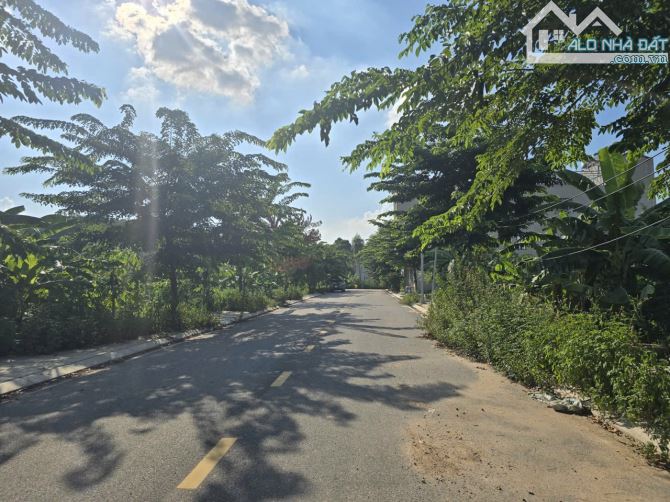 Chính chủ cần bán nhanh lô giãn dân Lãm Trại, Vân Dương