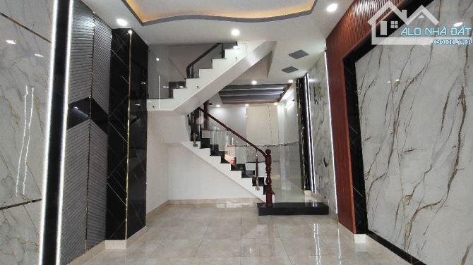 4 TẦNG SIÊU RẺ - ĐẸP LUNG LINH - HẺM XE TẢI - CHỈ HƠN 6 TỶ