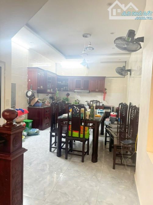 Trung Kính nhà dân xây cực chắc chắn sổ đẹp 60m 5 tầng giá 12.6 tỷ