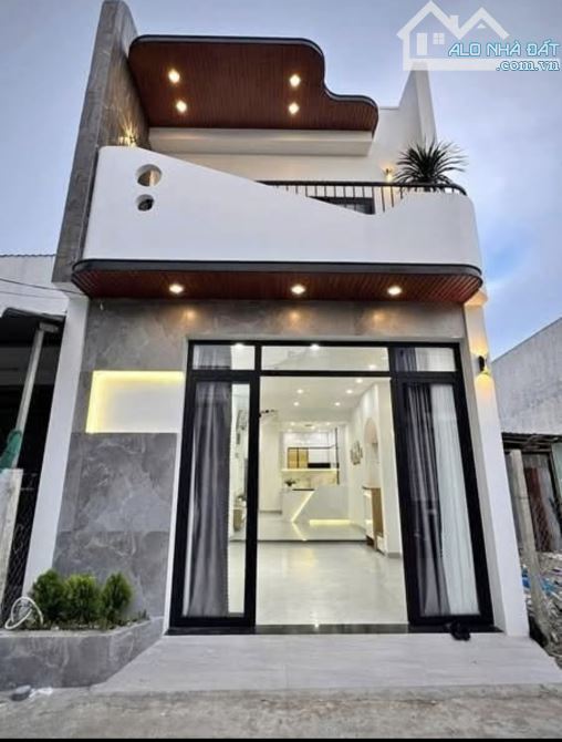 TIN NÓNG: BÁN GẤP NHÀ PHỐ GẦN UBND XÃ RẠCH KIẾN – 103m² – 2 TỶ 370 – SHR