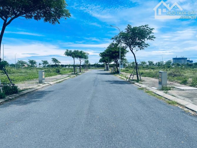 Siêu phẩm Phân khu View Kênh Sinh Thái   KĐT FPT City Đà Nẵng