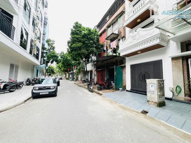 Bán căn Liền Kề Tổng Cục 5 Thanh Trì, 60m2x7T, giá hơn 20 tỷ, Nhà xây mới, thang máy