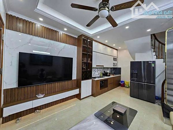 Bán nhà riêng Mỹ Đình - 36m2 giá 7.7 tỷ  - Gần ô tô đỗ và Sân vận động Mỹ Đình. Nhà 5 tầng
