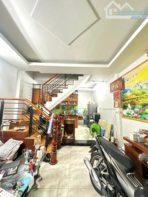 HƠN 3 TỶ CÓ NHÀ ĐẸP 2 TẦNG- SÁT MẶT TIỀN ĐƯỜNG SỐ 11 GẦN 26/3- HẺM XE TẢI THÔNG- 32M2- 4x8