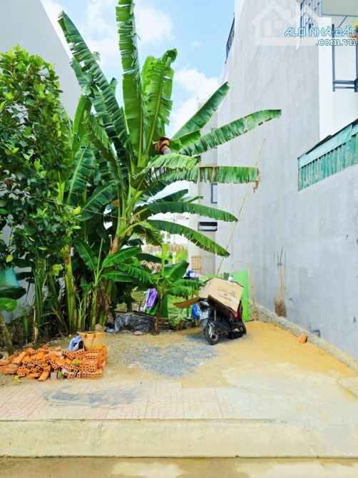 Bán đất thổ cư Đường Long Thuận, Phường Long Phước, TP HCM, DT 59m2, 4 x14.7m, SHR, 3.35