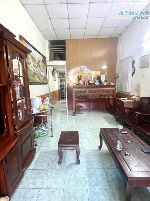 BÁN NHÀ QUẬN 6, HXH BÀ HOM, NGANG 4,4M X 17M, DTSD 150M2, CHỈ 5.XX TỶ TL