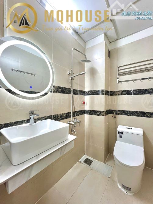 bán nhà hẻm 8m đường Điện Biên Phủ,p25 ,Quận Bình Thạnh.DT:5x9m.3 tầng Mới .11 tỷ (TL)