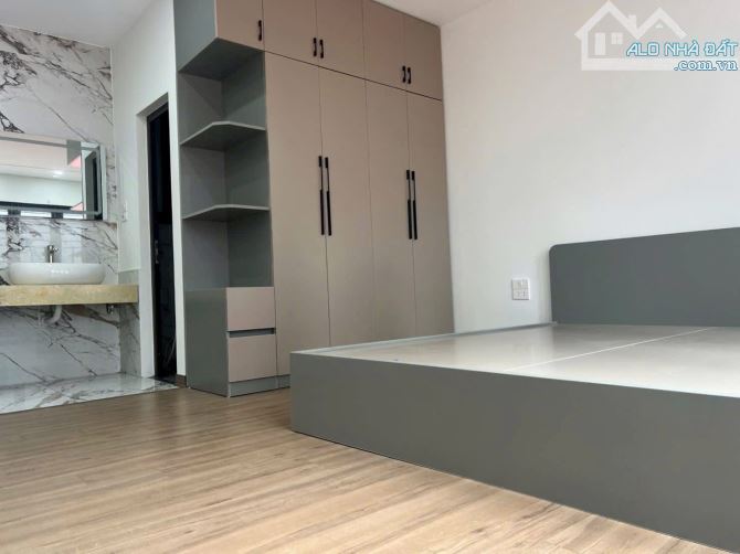 💥SIÊU PHẨM ĐỨC GIANG – LÔ GÓC – Ô TÔ THÔNG TỨ TUNG NHÀ DÂN XÂY 43Mx4TẦNG 8TỶ💥  📍Vị trí: