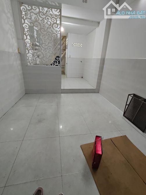 Bán nhà đẹp 4 tầng Nhiêu Tứ Phú Nhuận, khu Phan Xích Long giá nhỉnh 4 tỷ
