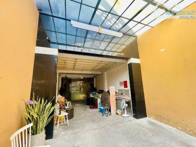 Gấp định cư "22 tỷ giảm về 19.9 Tỷ"! Bán nhanh toà nhà 6 tầng (5m x 20m) - Mặt tiền P.14